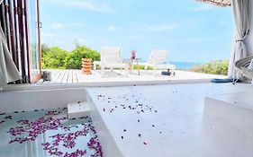 Mar-Me-Quer, Eco Beach Retreat